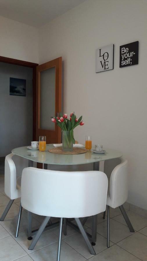 Apartments Nina Vodice Exterior foto