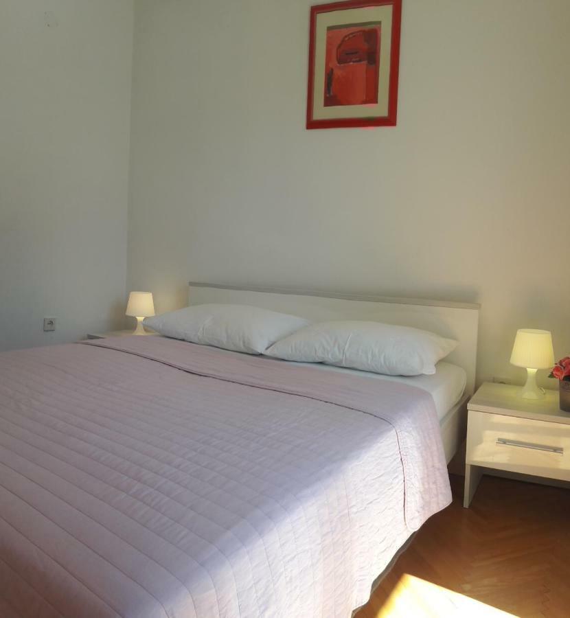 Apartments Nina Vodice Exterior foto